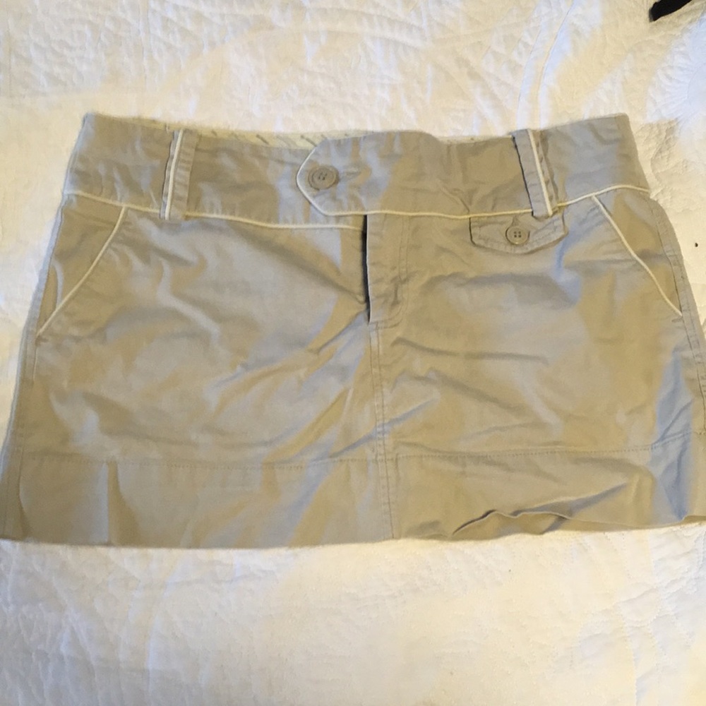 American Eagle Khaki Skirt